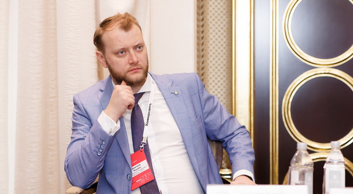 Dmitry Yakushev Speaks on Personal Bankruptcy of Business Controlling Persons
